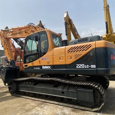 بیل مکانیکی خزنده هیوندای R220